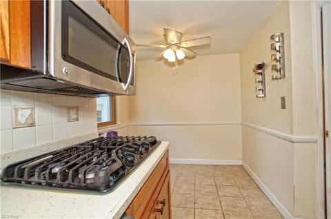 30830 Crescent Dr, Willowick, OH 44095 photo 11