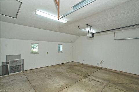 30830 Crescent Dr, Willowick, OH 44095 photo 24