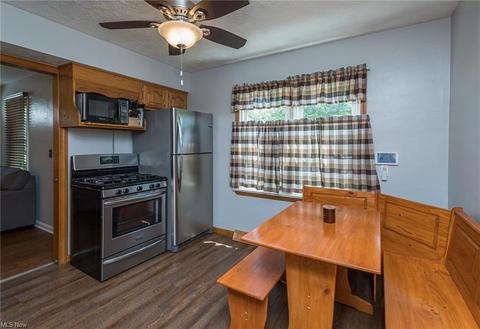 454 Ohio St, Elyria, OH 44035 photo 6