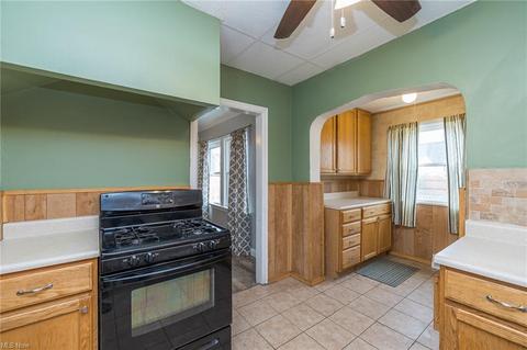 6903 Gerald Ave, Parma, OH 44129 photo 8