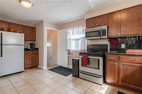 769 E 249th St, Euclid, OH 44123 photo 13