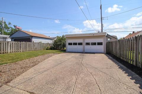 7607 Essen Ave, Parma, OH 44129 photo 30