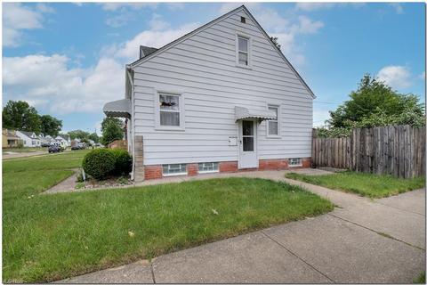 2902 Commonwealth Dr, Parma, OH 44134 photo 19