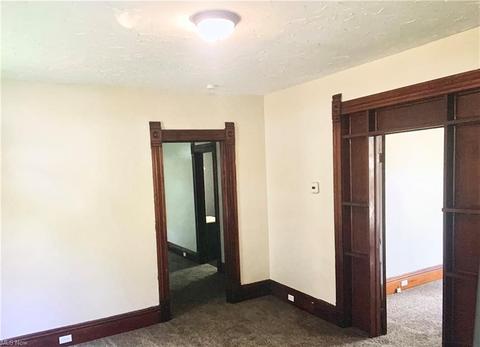 934 Middle Ave, Elyria, OH 44035 photo 3