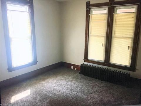 934 Middle Ave, Elyria, OH 44035 photo 4