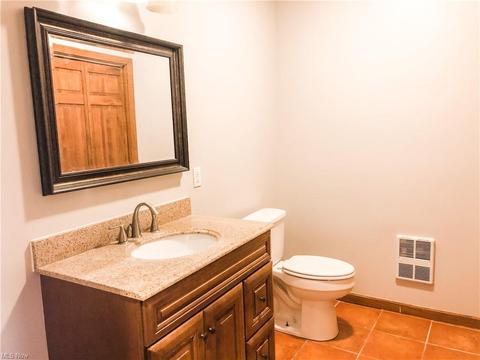 2000 W 59th St, Ashtabula, OH 44004 photo 6