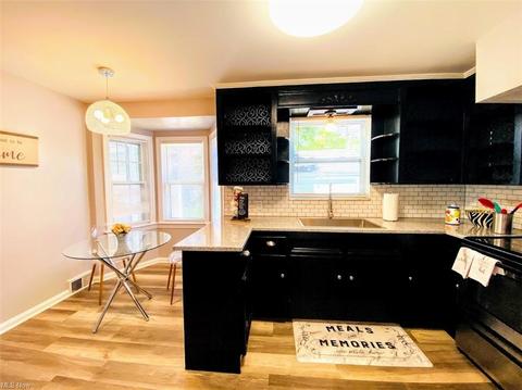 85 E 196th St, Euclid, OH 44119 photo 6