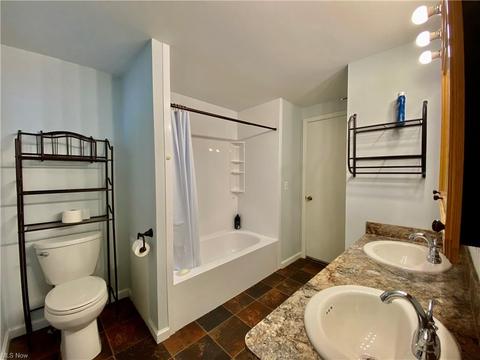653 Augdon Dr, Elyria, OH 44035 photo 14