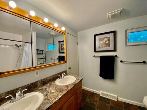 653 Augdon Dr, Elyria, OH 44035 photo 13