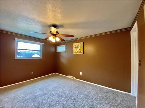 653 Augdon Dr, Elyria, OH 44035 photo 16