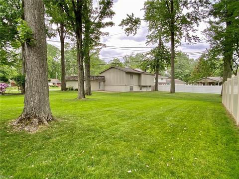 653 Augdon Dr, Elyria, OH 44035 photo 30
