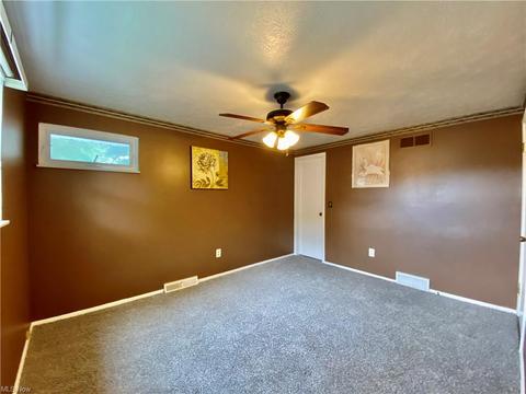 653 Augdon Dr, Elyria, OH 44035 photo 17