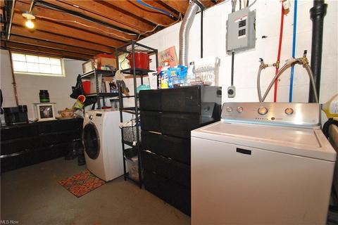 30200 Powell Rd, Willowick, OH 44095 photo 32