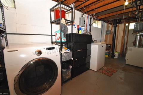 30200 Powell Rd, Willowick, OH 44095 photo 33