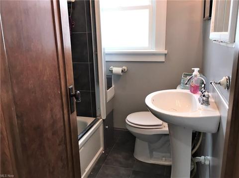 139 Bellfield Ave, Elyria, OH 44035 photo 14