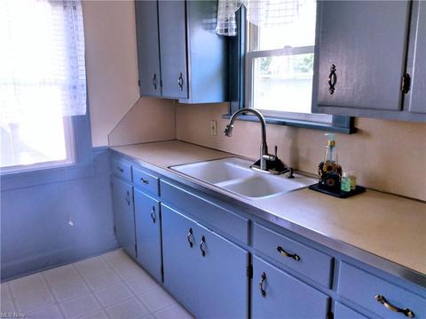 139 Bellfield Ave, Elyria, OH 44035 photo 11