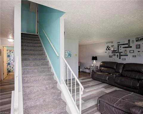 132 Tennessee Ave, Elyria, OH 44035 photo 9