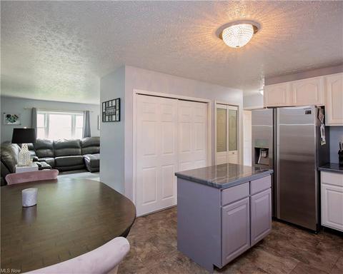132 Tennessee Ave, Elyria, OH 44035 photo 5