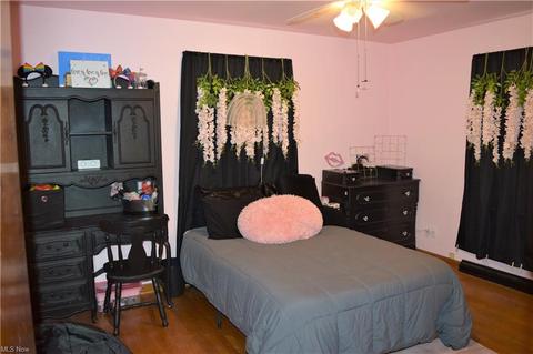 481 Edison St, Struthers, OH 44471 photo 8