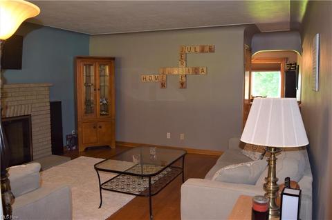 481 Edison St, Struthers, OH 44471 photo 3