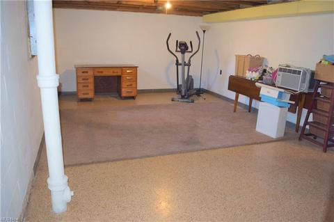 481 Edison St, Struthers, OH 44471 photo 12