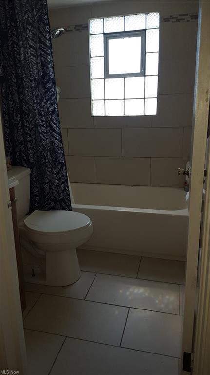 554 Como St, Struthers, OH 44471 photo 8