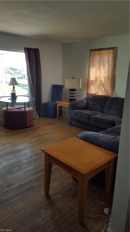 554 Como St, Struthers, OH 44471 photo 3