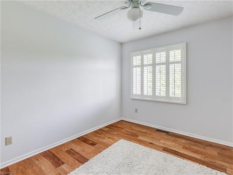 287 Stone Arch Dr, Akron, OH 44307 photo 12
