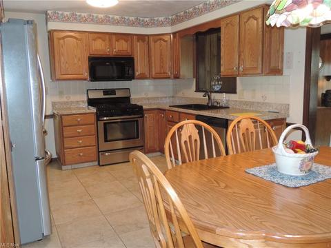 1276 Valley View Dr, Boardman, OH 44512 photo 9
