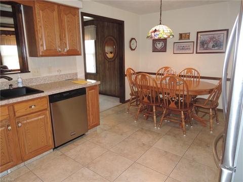 1276 Valley View Dr, Boardman, OH 44512 photo 12