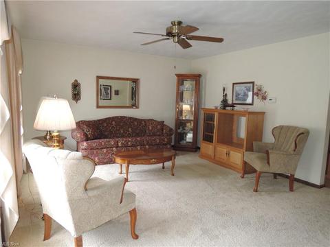 1276 Valley View Dr, Boardman, OH 44512 photo 4