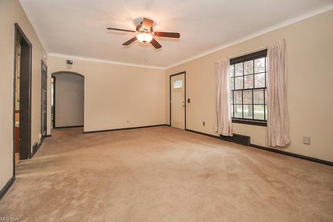 378 E Ridgewood Dr, Seven Hills, OH 44131 photo 7