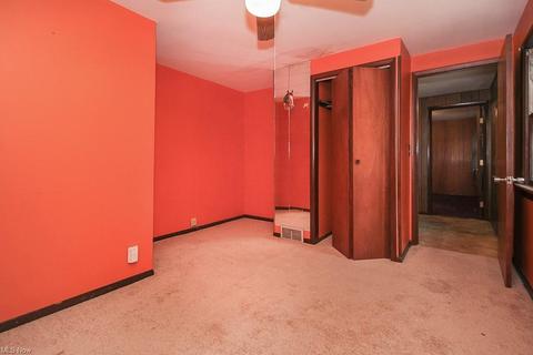 378 E Ridgewood Dr, Seven Hills, OH 44131 photo 18