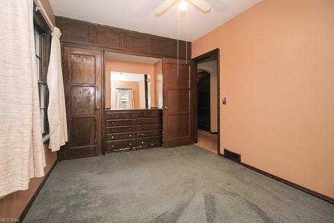 378 E Ridgewood Dr, Seven Hills, OH 44131 photo 10