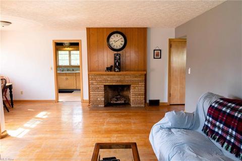 1320 Dover Ave, Dover, OH 44622 photo 7