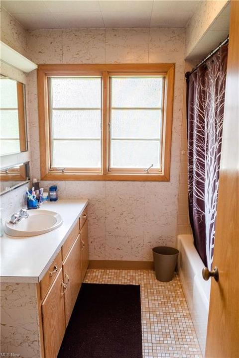 1320 Dover Ave, Dover, OH 44622 photo 12