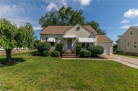 10814 Windham Rd, Parma, OH 44130 photo 1