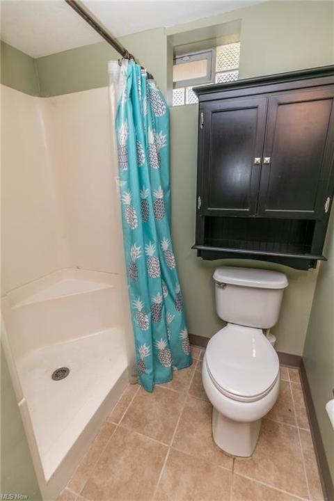 10814 Windham Rd, Parma, OH 44130 photo 24