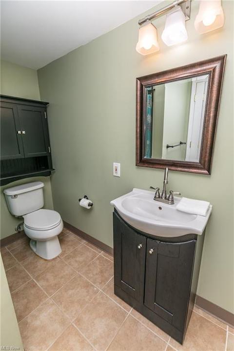 10814 Windham Rd, Parma, OH 44130 photo 23