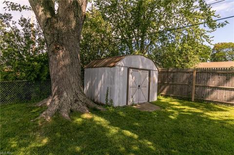 10814 Windham Rd, Parma, OH 44130 photo 29