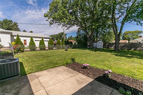 10814 Windham Rd, Parma, OH 44130 photo 26