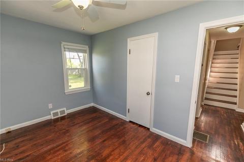 10814 Windham Rd, Parma, OH 44130 photo 12