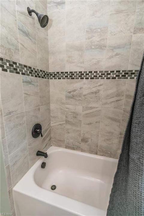 10814 Windham Rd, Parma, OH 44130 photo 11