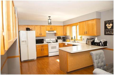 5220 Cranberry Ln, Boardman, OH 44512 photo 4