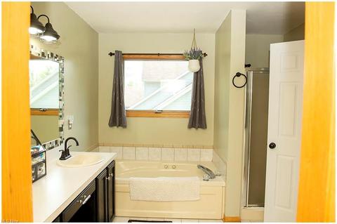 5220 Cranberry Ln, Boardman, OH 44512 photo 8