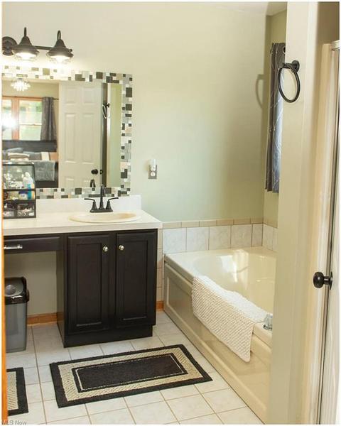 5220 Cranberry Ln, Boardman, OH 44512 photo 7