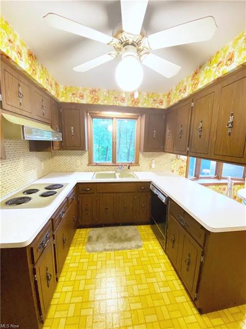 1832 E 223rd St, Euclid, OH 44117 photo 7