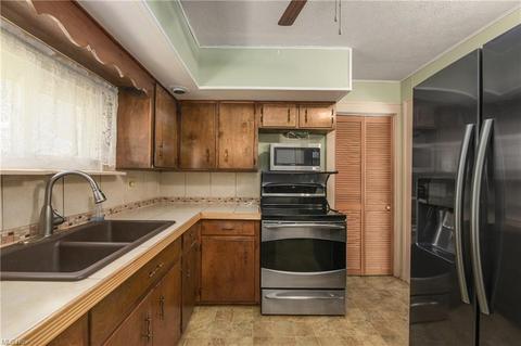 1020 Pitkin Ave, Akron, OH 44310 photo 14