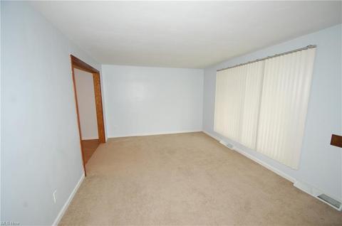 426 Melbourne Ave, Boardman, OH 44512 photo 2