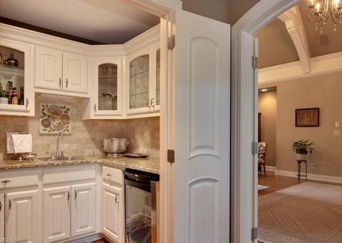 2202 Charles Ln, Akron, OH 44333 photo 6
